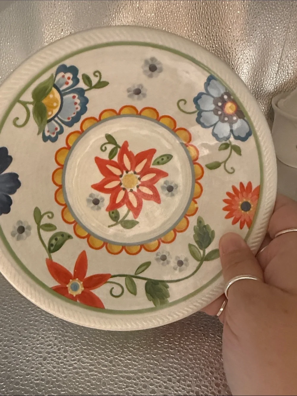 Threshold Melamine Set of 4 Beautiful Folk  Art looking Cereal Bowls